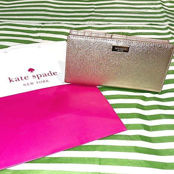 kate spade Handbags - Kate Spade Laurel Way Stacy Wallet Rose Gold